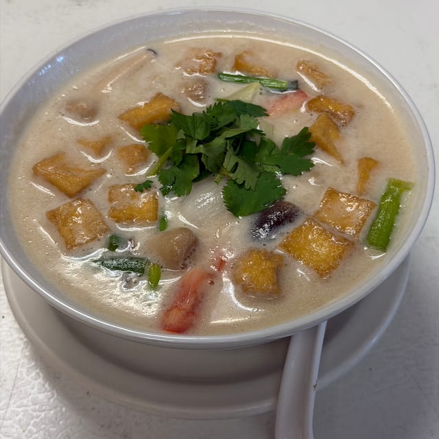 Tom Kha.
