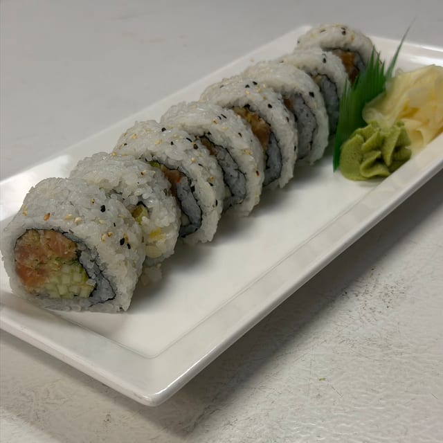 Spicy Salmon Roll.