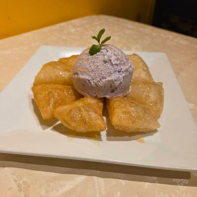 Roti with Ice Cream.